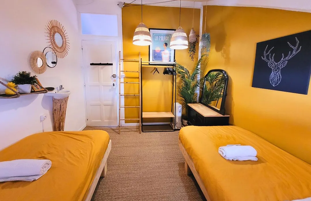 Surf Hostel Biarritz-1